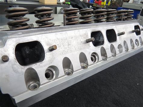 The 401-SR <b>heads</b> are offered for street applications and feature 61cc combustion chambers, 105cc exhaust ports and a 235cc intake port. . Used indy cylinder heads for sale